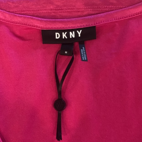 NWOT DKNY Scoop Neck Tank Top Size Medium - Picture 6 of 7